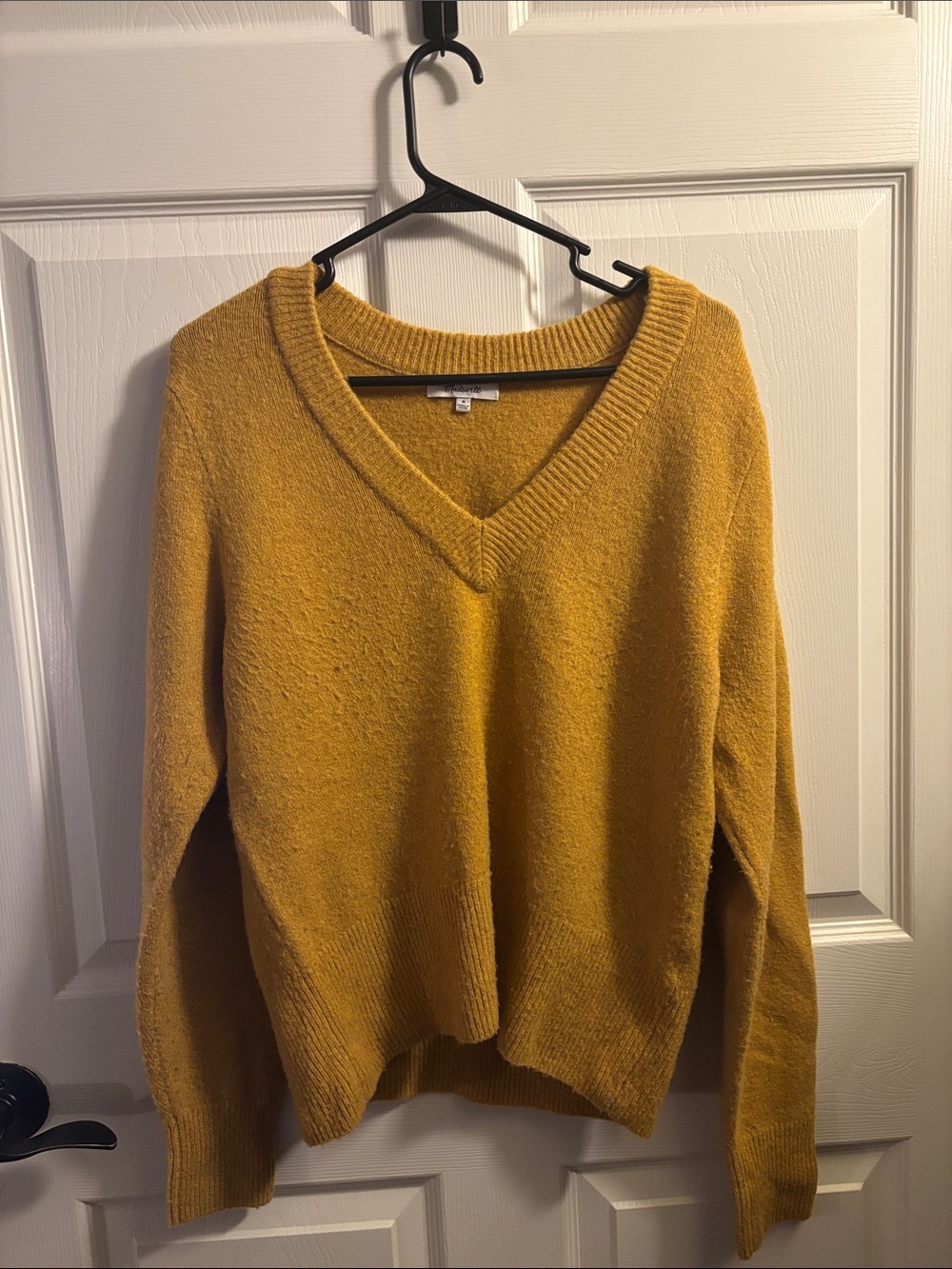 Madewell V-Neck Sweater in Mustard